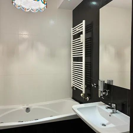 Apartament Deluxe Na Wyłączność Z Darmowym Parkingiem W Garażu Fv