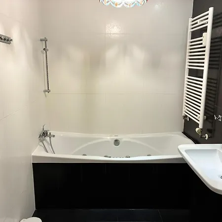 Deluxe Na Wylacznosc Z Darmowym Parkingiem W Garazu Fv Apartmán Varšava